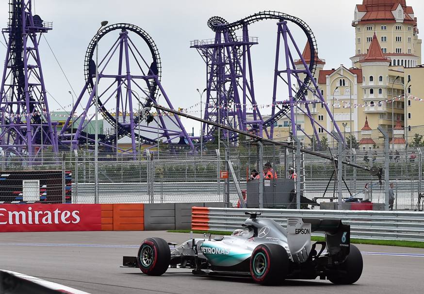Lewis Hamilton a Sochi. Afp